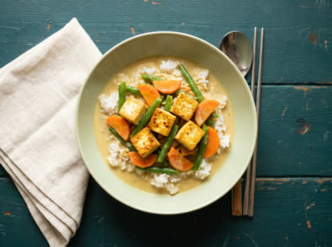 Tofu and veggie coconut curry